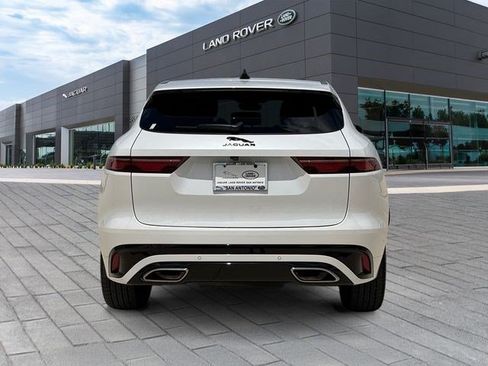 Used 2025 Jaguar F-PACE R-Dynamic S AWD/4WD image 4