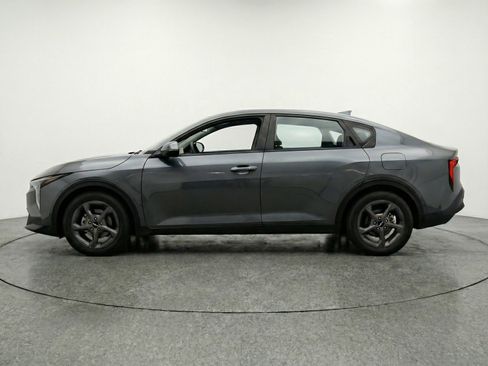 Used 2025 Kia K4 FWD image 5