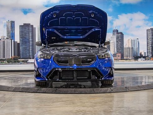 New 2026 BMW M5 image 4