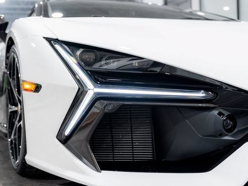 Used 2025 Lamborghini Revuelto AWD/4WD image 15