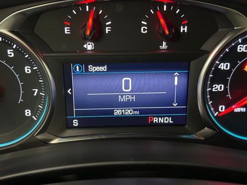 Certified 2022 Chevrolet Equinox RS w/ LPO, Floor Liner Package image 10