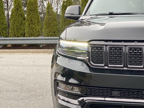 Used 2022 Jeep Grand Wagoneer Series II image 22