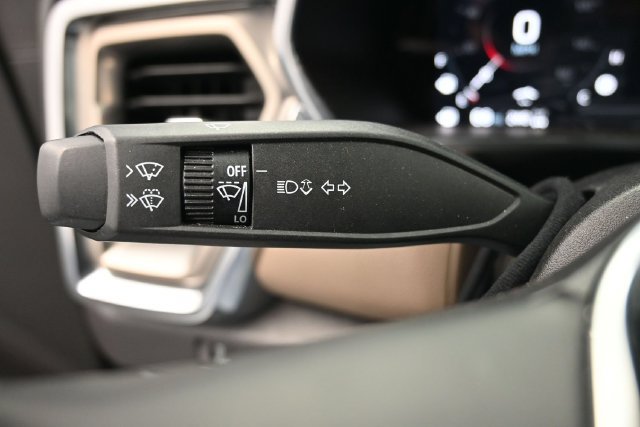 Used 2024 GMC Canyon Denali AWD/4WD image 26
