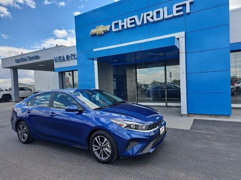 Used 2024 Kia Forte LXS FWD image 1