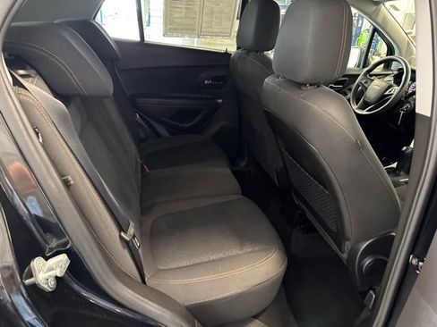 Used 2019 Chevrolet Trax LS w/ Tint and Cruise Package FWD image 12