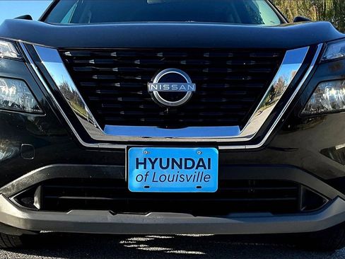 Used 2023 Nissan Rogue S image 27