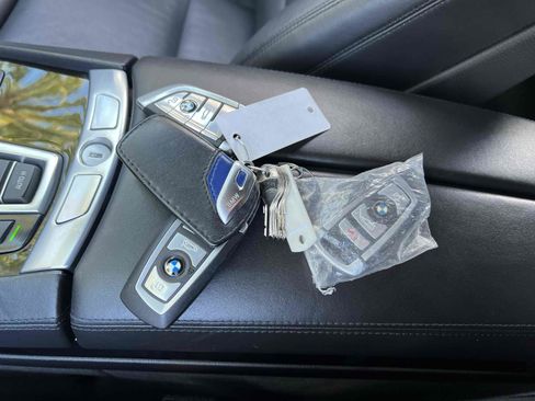 Used 2013 BMW ALPINA B7 image 62