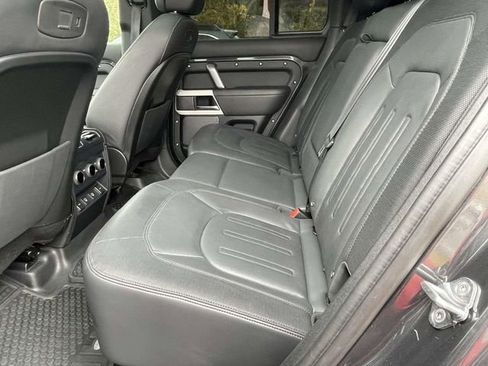 Used 2022 Land Rover Defender 110 X-Dynamic HSE image 11