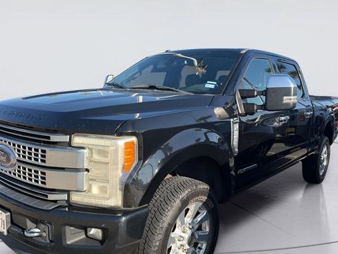 Used 2017 Ford F250 Platinum w/ Platinum Ultimate Package AWD/4WD image 1