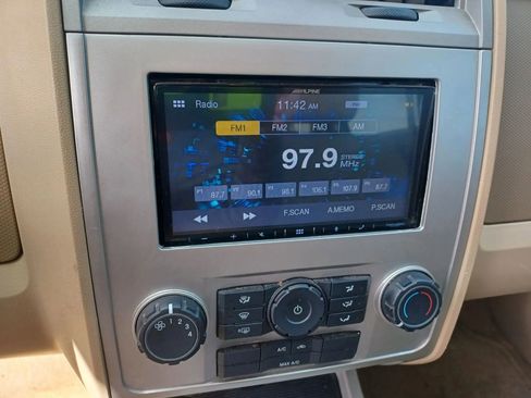 Used 2011 Ford Escape XLT w/ 202A Rapid Spec Order Code image 11