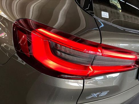 Used 2023 BMW X5 sDrive40i w/ Premium Package image 28