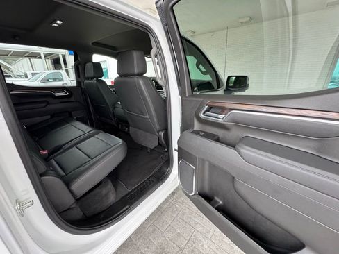 Used 2025 GMC Sierra 1500 SLT image 24