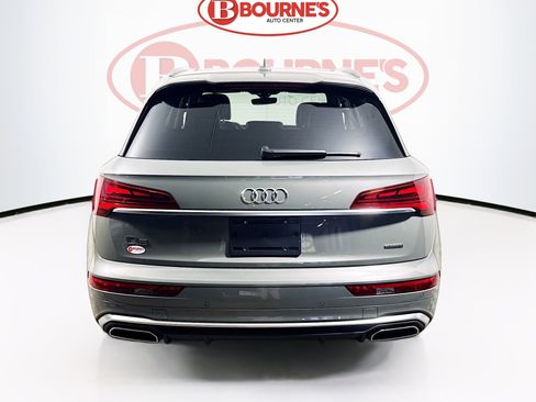 Used 2023 Audi Q5 2.0T Premium w/ Convenience Package AWD/4WD image 9