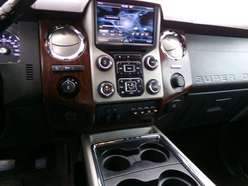 Used 2014 Ford F350 Lariat w/ Lariat Interior Package image 13