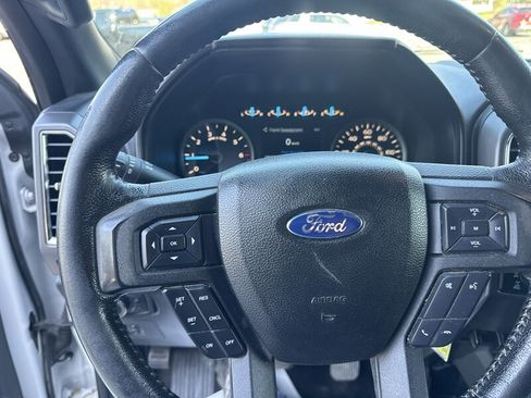 Used 2015 Ford F150 XLT w/ Equipment Group 302A Luxury AWD/4WD image 31