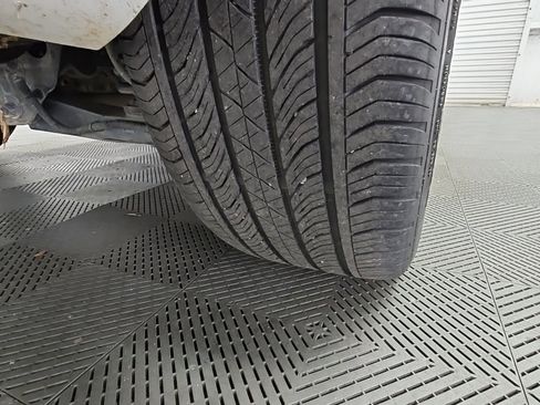 Used 2023 Buick Envision Avenir image 53