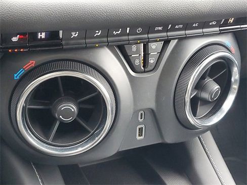 Certified 2024 Chevrolet Blazer LT w/ Convenience Package image 27