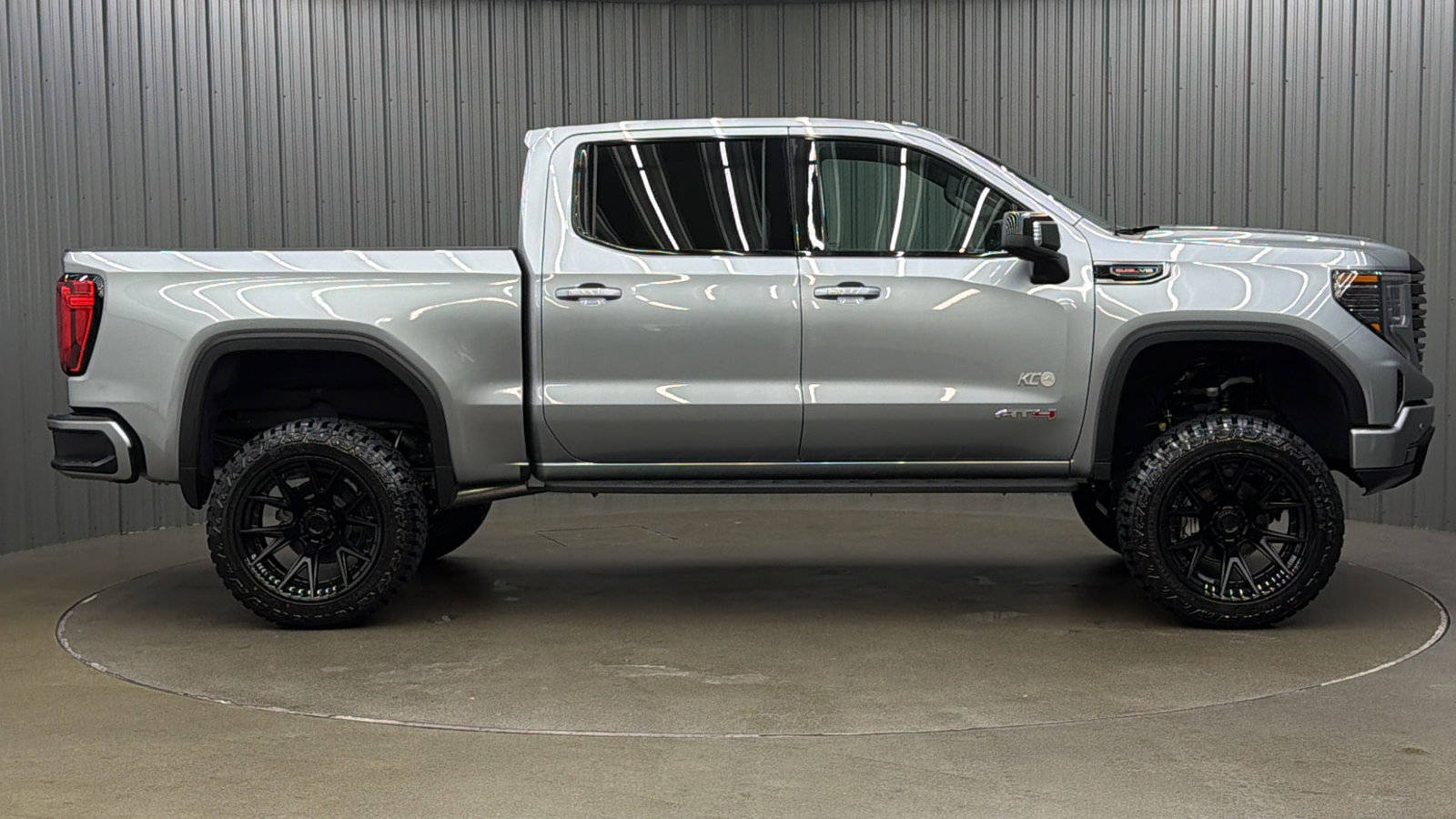 Used 2026 GMC Sierra 1500 AT4 w/ AT4 Premium Package AWD/4WD image 6