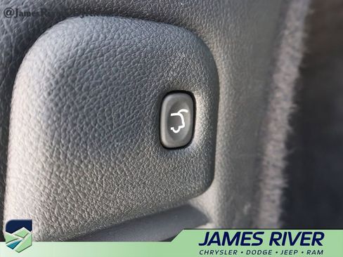 Used 2025 Dodge Durango GT image 17