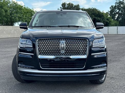 Used 2024 Lincoln Navigator Reserve AWD/4WD image 11
