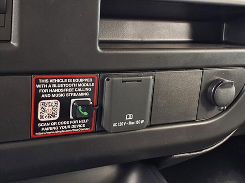 New 2026 Chevrolet Express 2500 Extended RWD image 16