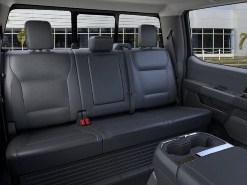 New 2026 Ford F250 Lariat w/ Black Appearance Package image 11