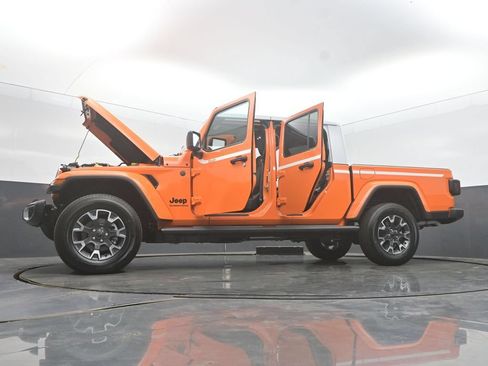 New 2026 Jeep Gladiator Sport AWD/4WD image 57
