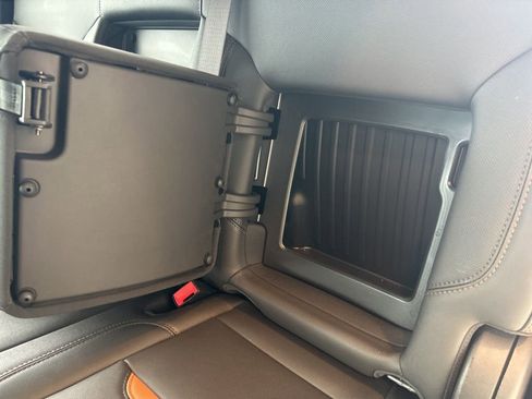 Used 2024 GMC Sierra 1500 AT4 w/ Technology Package image 10