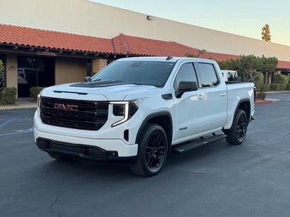 Used 2024 GMC Sierra 1500 Elevation