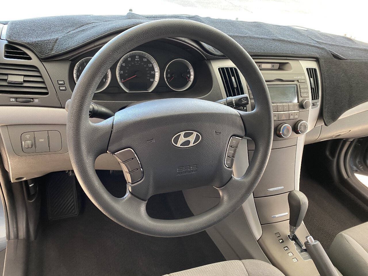 Used 2009 Hyundai Sonata GLS FWD image 24