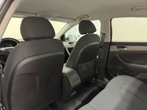 Used 2018 Hyundai Sonata SE FWD image 14