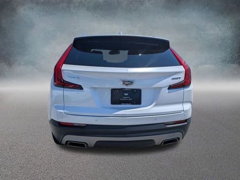 Used 2023 Cadillac XT4 Premium Luxury w/ Cold Weather Package FWD image 4