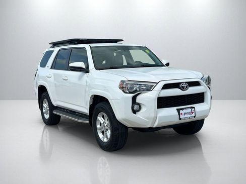 Used 2019 Toyota 4Runner SR5 image 3