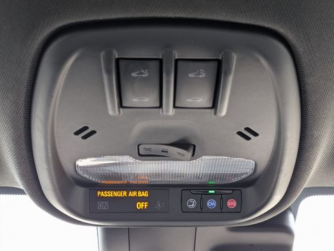 Used 2024 Buick Envista Avenir image 30