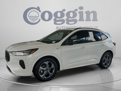 Certified 2023 Ford Escape ST-Line FWD image 1