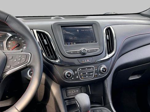 Used 2024 Chevrolet Equinox RS FWD image 7