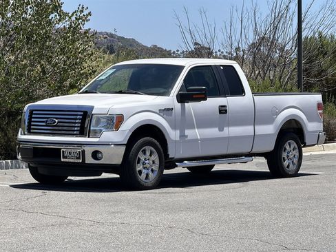 Used 2011 Ford F150 XLT w/ XLT Chrome Pkg RWD image 2