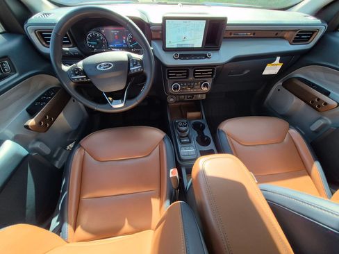 Used 2024 Ford Maverick Lariat w/ FX4 Off-Road Package AWD/4WD image 29