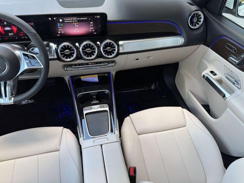 Used 2026 Mercedes-Benz GLB 250 image 28