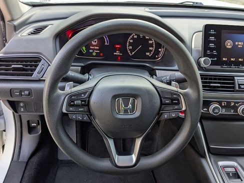 Used 2018 Honda Accord Hybrid image 16