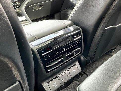 Used 2023 Acura MDX SH-AWD w/ Advance Package image 10