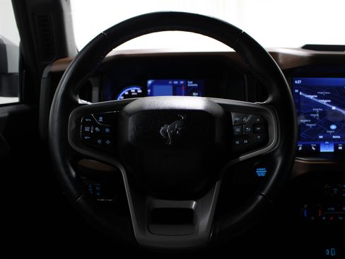Used 2024 Ford Bronco Outer Banks AWD/4WD image 11