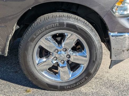 Used 2018 RAM 1500 Big Horn AWD/4WD image 11