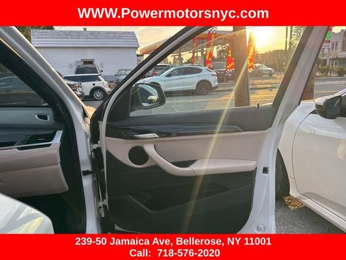 Used 2022 BMW X1 xDrive28i w/ Convenience Package AWD/4WD image 10
