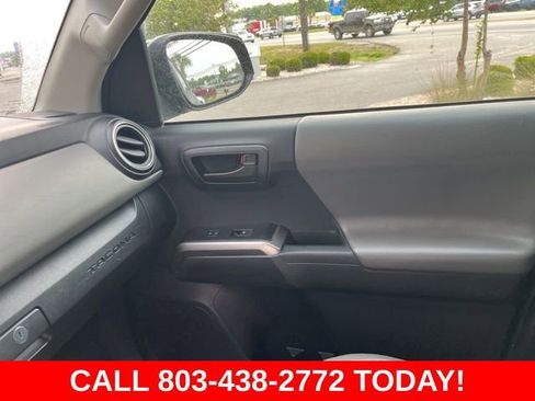 Used 2022 Toyota Tacoma SR5 w/ SR5 Appearance Package (SM) image 27