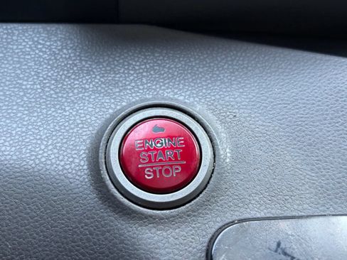 Used 2015 Honda Odyssey Touring image 28