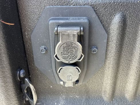 Certified 2025 Ford F250 King Ranch AWD/4WD image 33