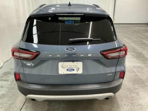 Used 2024 Ford Escape Base image 4