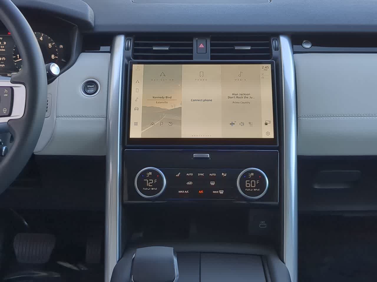 Certified 2025 Land Rover Discovery S AWD/4WD image 29