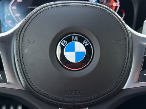 Used 2022 BMW M440i Convertible RWD image 36